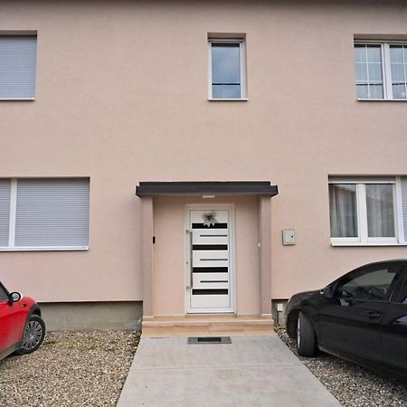 Studio Apartmani Emili Apartman Br 2 Bijeljina Zewnętrze zdjęcie